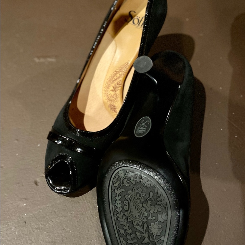 Sofft Size 9 Black Pumps Heel Shoes Faux Suede - Picture 5 of 5